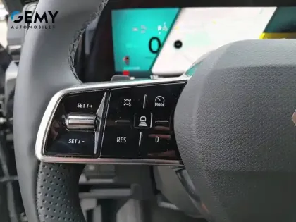 Photo 17 Renault Rafale  E-Tech full hybrid 200