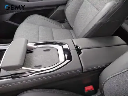 Photo 30 Renault Rafale  E-Tech full hybrid 200