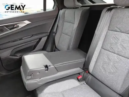 Photo 13 Renault Rafale  E-Tech full hybrid 200