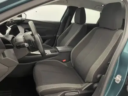 Photo 13 Peugeot 308  SW BlueHDi 130ch S&S EAT8