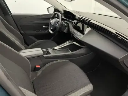 Photo 27 Peugeot 308  SW BlueHDi 130ch S&S EAT8