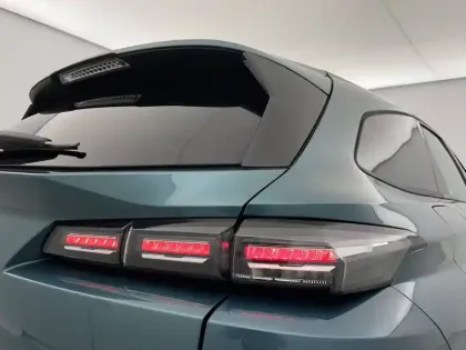 Photo 24 Peugeot 308  SW BlueHDi 130ch S&S EAT8