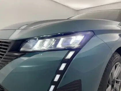 Photo 26 Peugeot 308  SW BlueHDi 130ch S&S EAT8