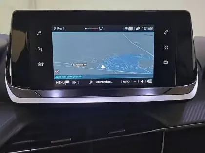 Photo 8 Peugeot 208  PureTech 100 S&S BVM6