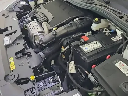 Photo 15 Peugeot 208  PureTech 100 S&S BVM6