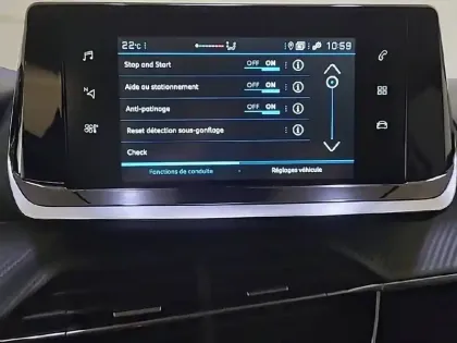 Photo 10 Peugeot 208  PureTech 100 S&S BVM6