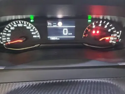 Photo 14 Peugeot 208  PureTech 100 S&S BVM6