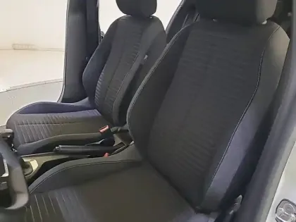 Photo 18 Peugeot 208  PureTech 100 S&S BVM6