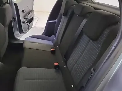 Photo 32 Peugeot 208  PureTech 75 S&S BVM5