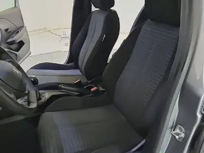 Photo 59 Peugeot 208  PureTech 75 S&S BVM5