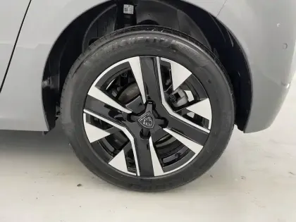 Photo 47 Peugeot 208  Hybrid 110 e-DCS6