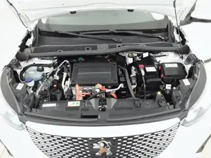 Photo 27 Peugeot 2008  Electrique 136 ch
