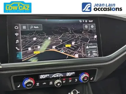 Photo 15 Audi Q3  45 TFSI 230 ch S tronic 7 Quattro