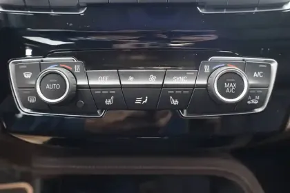 Photo 21 BMW X1  sDrive 20i 178 ch DKG7