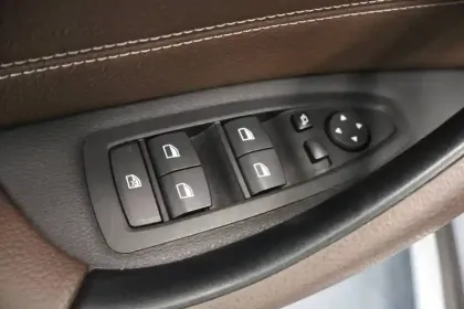 Photo 24 BMW X1  sDrive 20i 178 ch DKG7