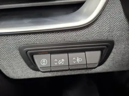 Photo 36 Renault Clio  E-Tech full hybrid 145 ch GSR2