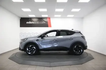 Photo 11 Renault Captur  E-Tech full hybrid 145 ch