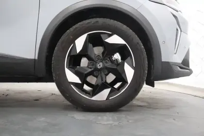 Photo 10 Renault Captur  E-Tech full hybrid 145 ch