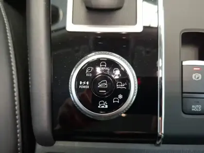 Photo 15 Mitsubishi Outlander  2.4 MIVEC PHEV 306 4WD