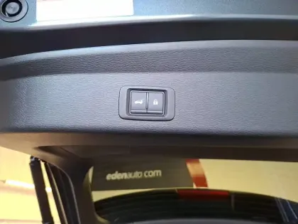 Photo 33 Mitsubishi Outlander  2.4 MIVEC PHEV 306 4WD