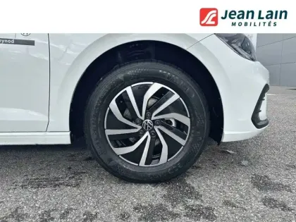 Photo 8 Volkswagen Polo  1.0 MPI 80 S&S BVM5