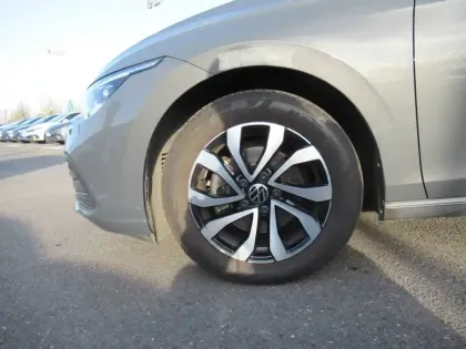 Photo 45 Volkswagen Golf  2.0 TDI SCR 115 BVM6