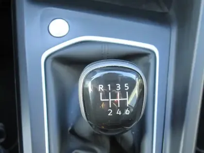 Photo 25 Volkswagen Golf  2.0 TDI SCR 115 BVM6