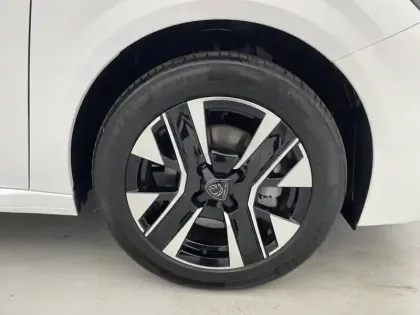 Photo 49 Peugeot 208  Hybrid 145 e-DCS6