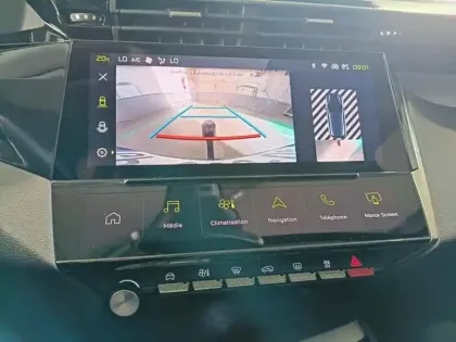 Photo 25 Peugeot 308  PHEV 180 e-EAT8 Allure Pack