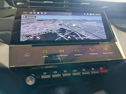 Photo 21 Peugeot 308  PHEV 180 e-EAT8 Allure Pack