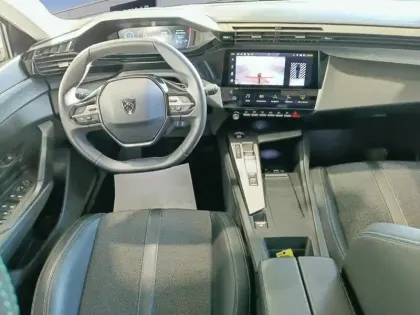 Photo 9 Peugeot 308  PHEV 180 e-EAT8 Allure Pack