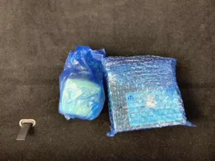 Photo 26 Peugeot 408  Hybrid 136 e-DCS6 GT