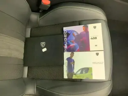 Photo 15 Peugeot 408  Hybrid 136 e-DCS6 GT