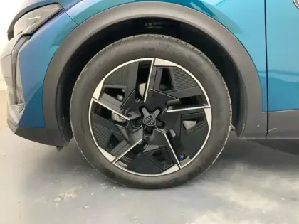 Photo 14 Peugeot 408  Hybrid 136 e-DCS6 GT