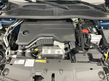 Photo 6 Peugeot 408  Hybrid 136 e-DCS6 GT