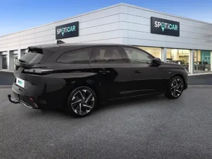 Photo 27 Peugeot 308  SW PHEV 180 e-EAT8 Allure Pack