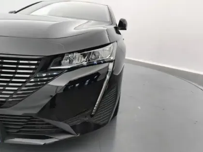 Photo 13 Peugeot 308  SW PHEV 180 e-EAT8 Allure Pack