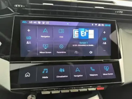 Photo 21 Peugeot 308  SW PHEV 180 e-EAT8 Allure Pack