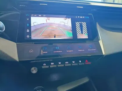 Photo 25 Peugeot 308  SW PHEV 180 e-EAT8 Active Pack