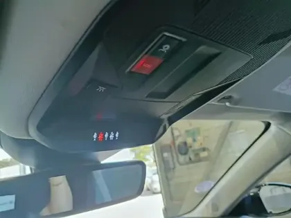 Photo 24 Peugeot 308  SW PHEV 180 e-EAT8 Active Pack