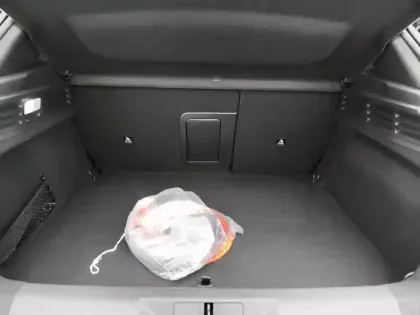 Photo 7 Peugeot 308  PHEV 180 e-EAT8 Allure Pack