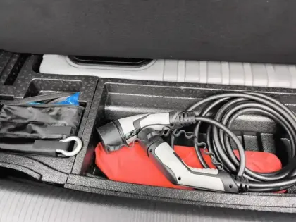 Photo 26 Peugeot 308  PHEV 180 e-EAT8 Allure Pack