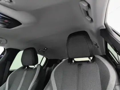 Photo 24 Peugeot 308  PHEV 180 e-EAT8 Allure Pack