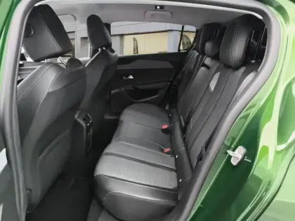 Photo 22 Peugeot 308  PHEV 180 e-EAT8 Allure Pack