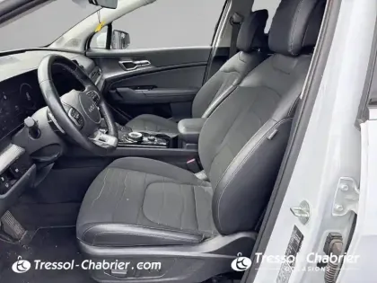 Photo 8 Kia Sportage  1.6 T-GDi 230ch ISG Hybride BVA6 4x2 Design