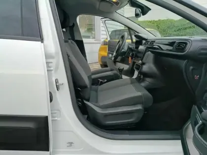 Photo 8 Citroën C3  PureTech 110 ch BVM6 Max