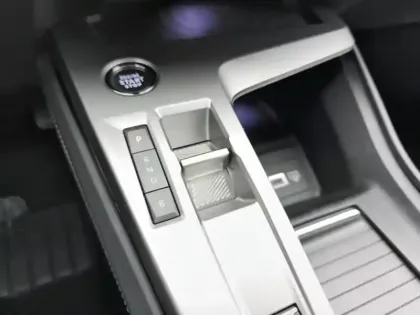 Photo 23 Peugeot 308  SW PHEV 180 e-EAT8 Allure Pack