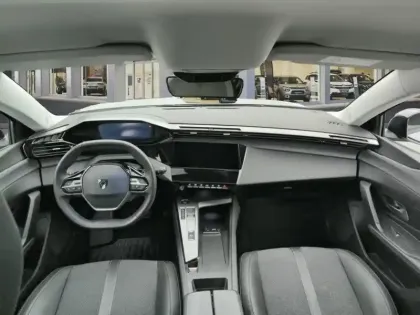 Photo 9 Peugeot 308  SW PHEV 180 e-EAT8 Allure Pack