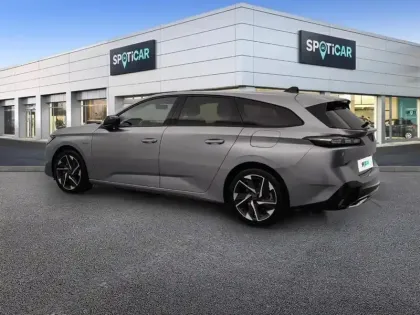 Photo 29 Peugeot 308  SW PHEV 180 e-EAT8 Allure Pack