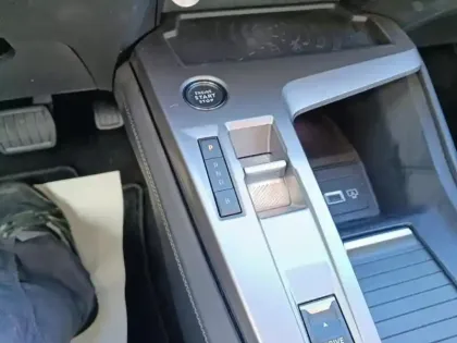 Photo 23 Peugeot 308  SW PHEV 180 e-EAT8 Allure Pack